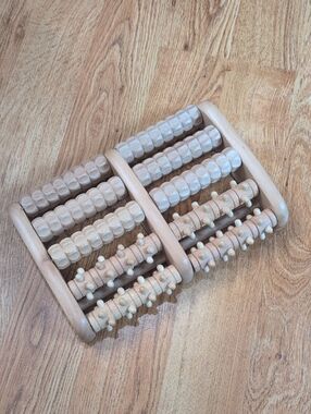 Theraflow Wooden Foot Massager Roller - Natural Wood